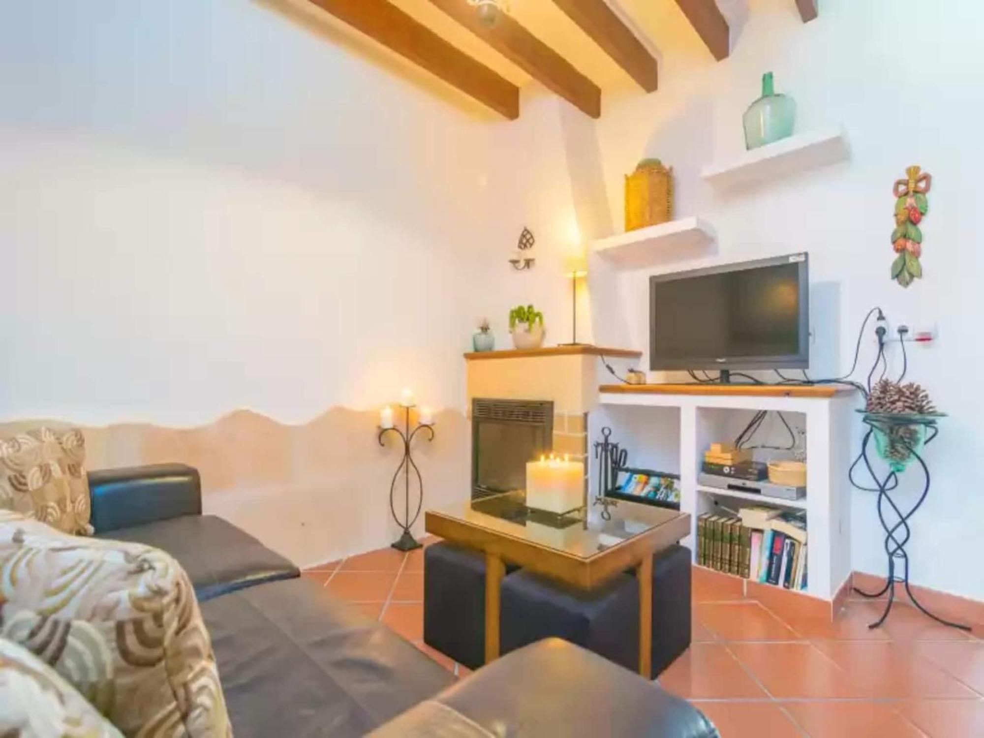 Villa With Private Pool In Caimari